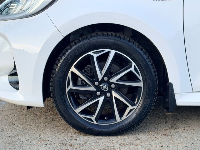 2021 Toyota Yaris 1.5L Design 5dr - Photo 11