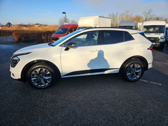 2024 KIA SPORTAGE 1.6 h T-GDi GT-Line SUV 5dr Petrol Hybrid Auto Euro 6 (s/s) (207 bhp) - Photo 9