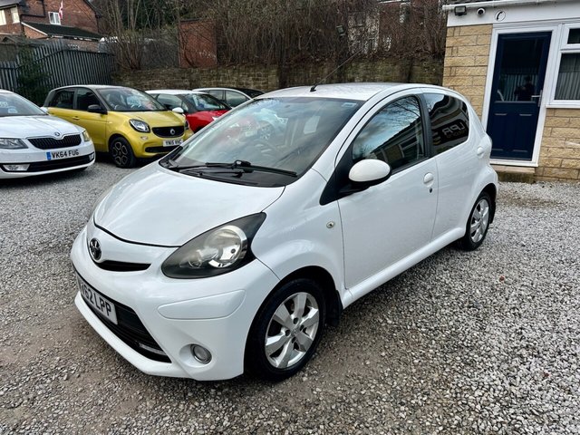 2013 TOYOTA AYGO 1.0 VVT-i Fire Hatchback 5dr Petrol Manual Euro 5 (67 ps) - Photo 2