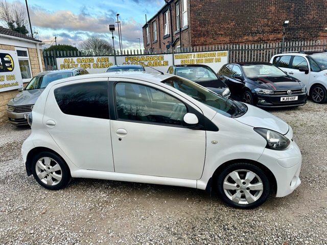 2013 TOYOTA AYGO 1.0 VVT-i Fire Hatchback 5dr Petrol Manual Euro 5 (67 ps) - Photo 3