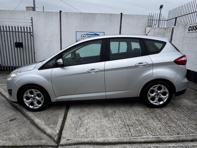 2012 Ford C-Max 1.6L Zetec 5dr - Photo 2