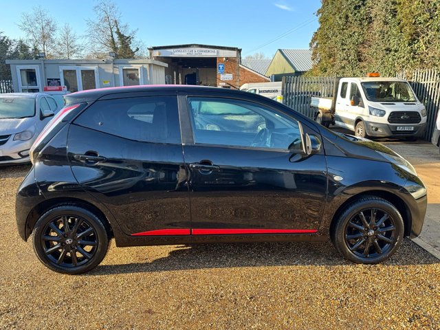 2018 TOYOTA AYGO 1.0 VVT-i x-press Hatchback 5dr Petrol Manual Euro 6 (68 ps) - Photo 8