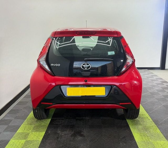 2019 TOYOTA AYGO - Photo 5