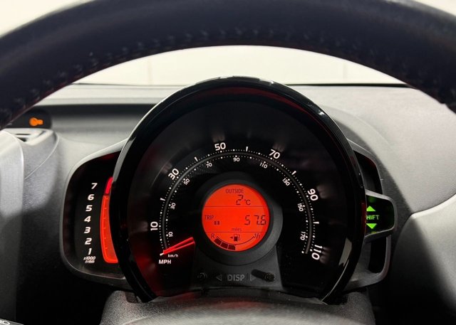 2019 TOYOTA AYGO - Photo 11