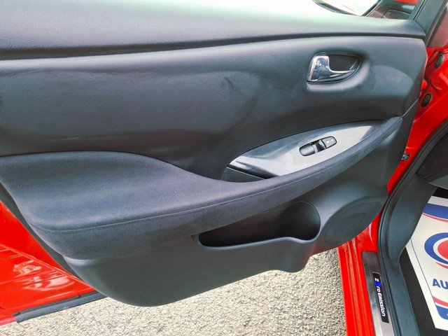 2017 NISSAN LEAF - Photo 7