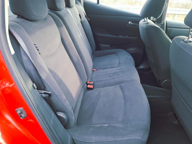 2017 NISSAN LEAF - Photo 9