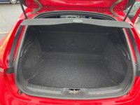 USED 2015 65 VOLVO V40 2.0 D2 R-Design Hatchback 5dr Diesel Manual Euro 6 (s/s) (120 ps) ONLY 3 FORMER KEEPER+&pound;20 TAX