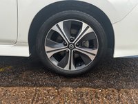USED 2020 70 NISSAN LEAF 62kWh e+ n-tec Hatchback 5dr Electric Auto (217 ps) Heated leather trim and steering wheel, Navi, 360* cameras