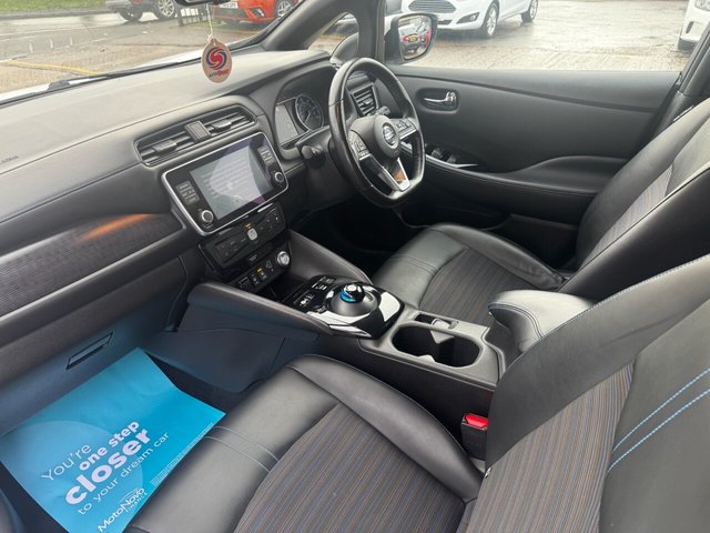 2020 NISSAN LEAF - Photo 3