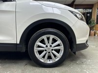 USED 2017 17 NISSAN QASHQAI 1.5 dCi Tekna SUV 5dr Diesel Manual 2WD Euro 6 (s/s) (110 ps) Pan Roof + 360&deg; Camera