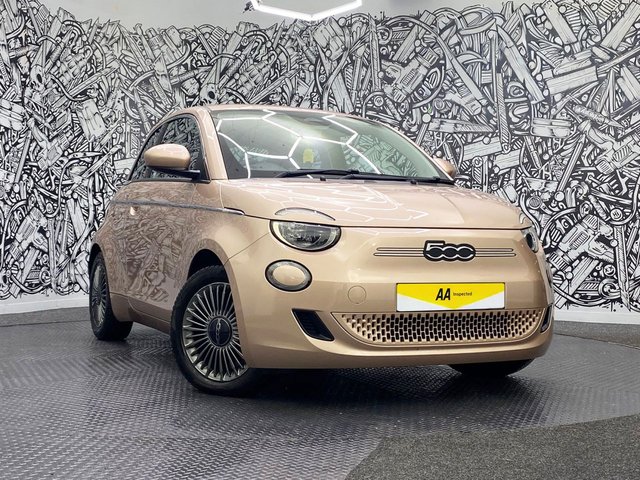 2022 Fiat 500e - Photo 4