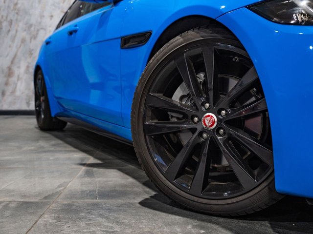 2020 Jaguar Xe 2L Reims Edition 4dr - Photo 6