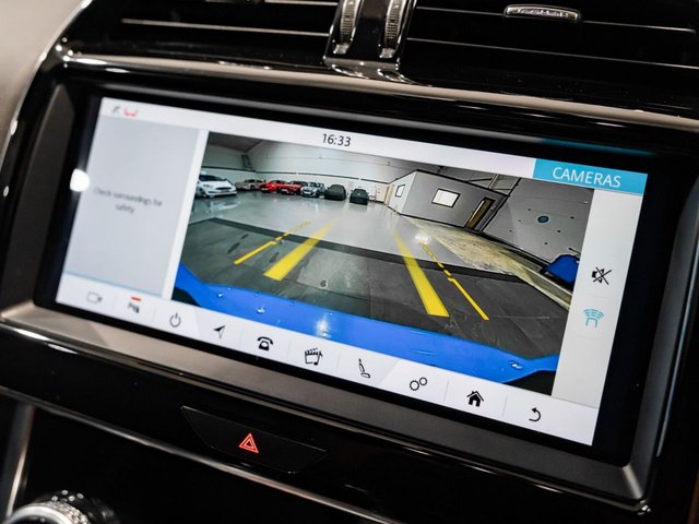 2020 Jaguar Xe 2L Reims Edition 4dr - Photo 11