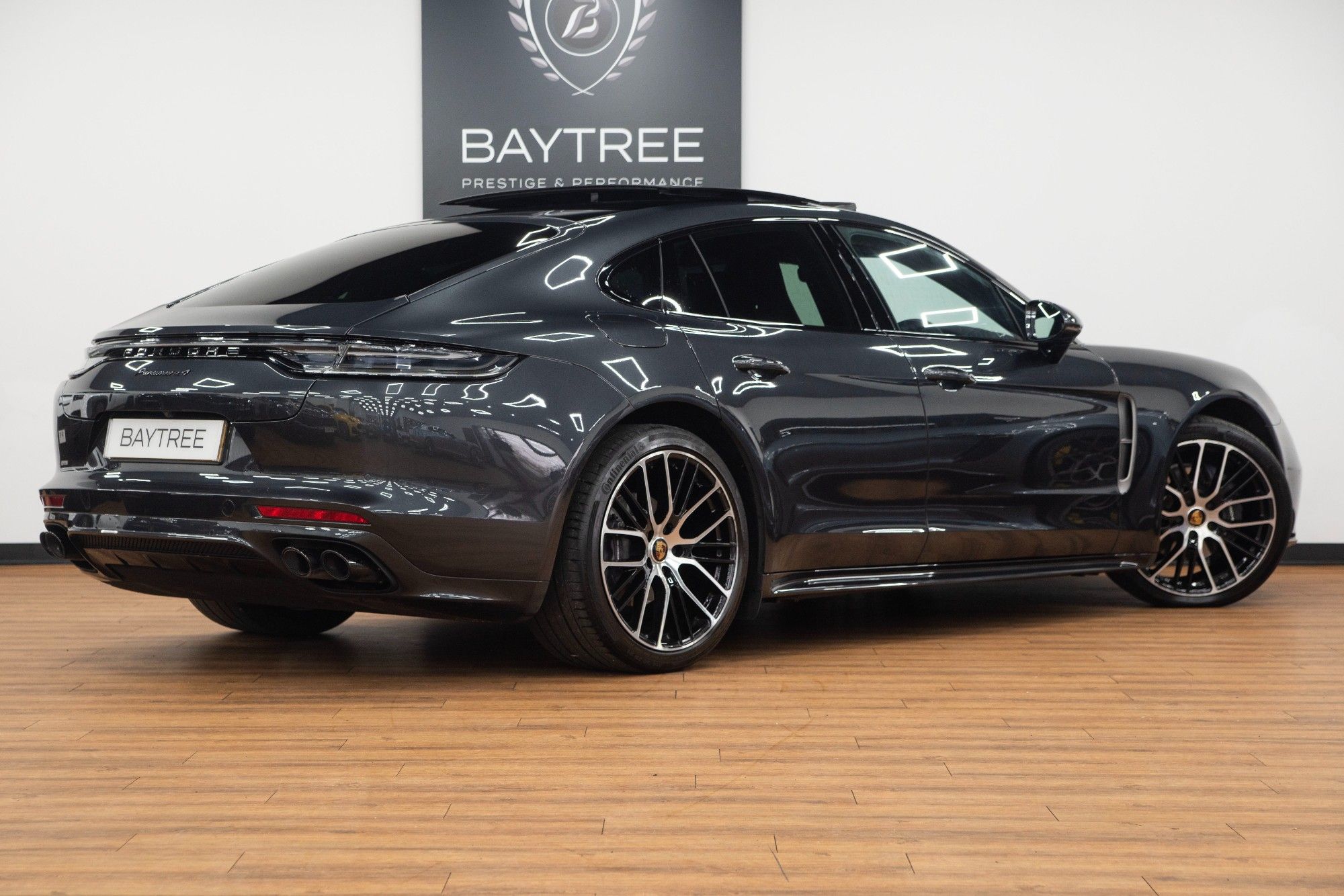 USED 2022 72 PORSCHE PANAMERA 2.9 V6 4 Platinum Edition Saloon  