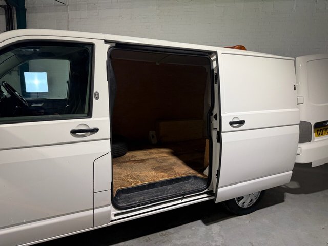 2021 VOLKSWAGEN TRANSPORTER - Photo 11