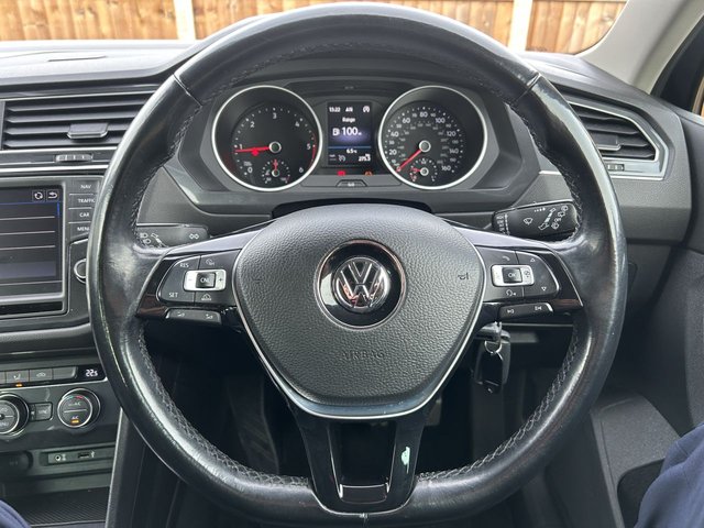 2017 VOLKSWAGEN TIGUAN - Photo 12