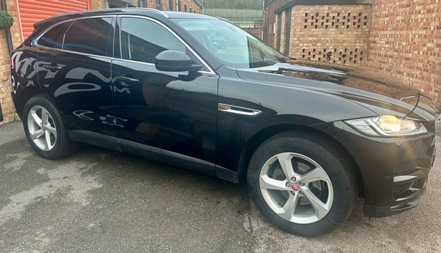 2018 JAGUAR F-PACE 2.0 D165 Prestige SUV 5dr Diesel Manual Euro 6 (s/s) (163 ps) - Photo 2
