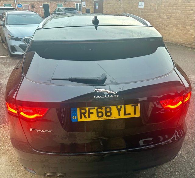 2018 JAGUAR F-PACE 2.0 D165 Prestige SUV 5dr Diesel Manual Euro 6 (s/s) (163 ps) - Photo 6