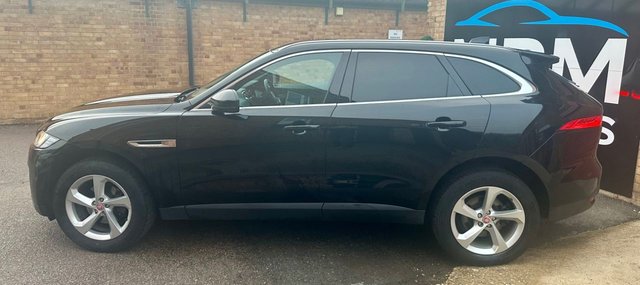 2018 JAGUAR F-PACE 2.0 D165 Prestige SUV 5dr Diesel Manual Euro 6 (s/s) (163 ps) - Photo 8