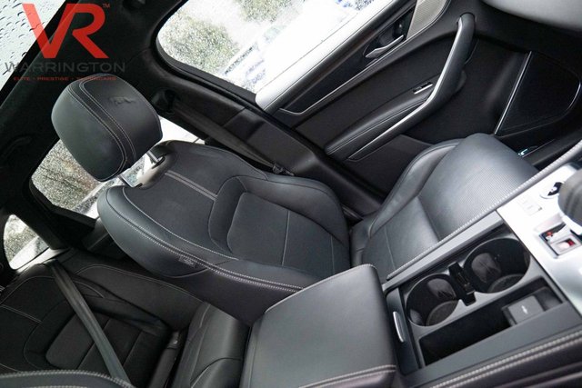 2022 JAGUAR F-PACE - Photo 4