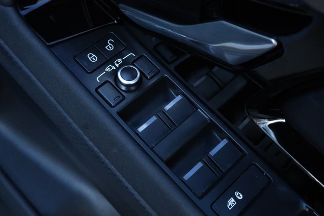 2020 Land Rover Range Rover Evoque 2L R-Dynamic S 5dr - Photo 8