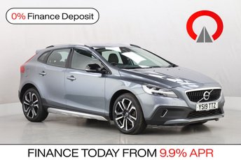 2019 VOLVO V40 CROSS COUNTRY