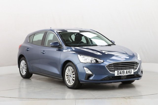 2019 Ford Focus 1L Titanium 5dr - Photo 2