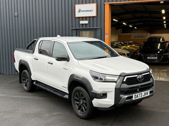 2023 TOYOTA HI-LUX - Photo 2