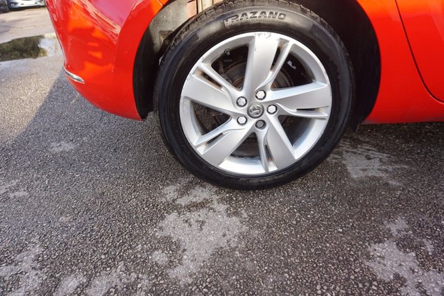 2015 VAUXHALL ASTRA - Photo 8