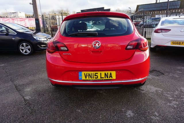 2015 VAUXHALL ASTRA - Photo 10