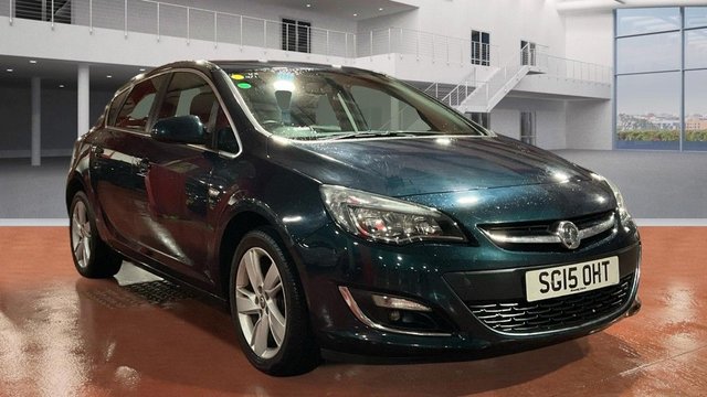 2015 VAUXHALL ASTRA - Photo 7
