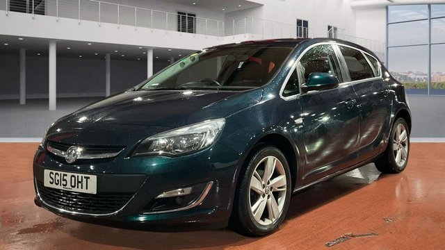2015 VAUXHALL ASTRA - Photo 8