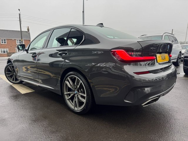 View our BMW 3 SERIES