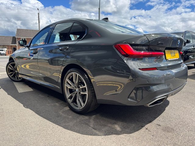 View our BMW 3 SERIES