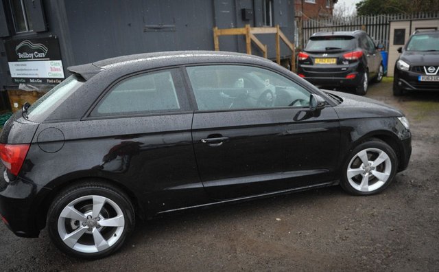 2015 AUDI A1 - Photo 8