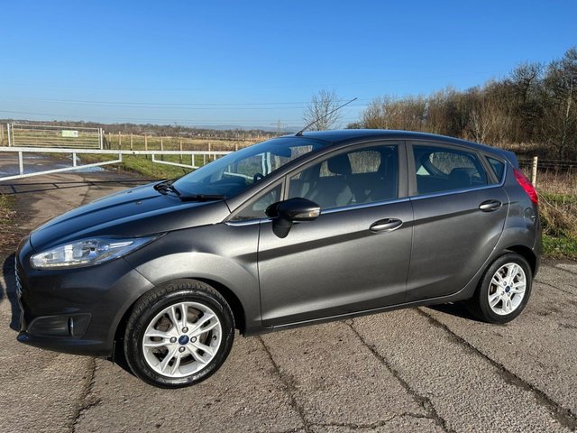 2015 Ford Fiesta 1L Zetec 5dr - Photo 5