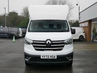 USED 2022 72 RENAULT TRUCKS TRAFIC 2.0 BLUEDCI 150 BHP LONG LOW LOADER RED EDITION  RED EDITION | LUTON LOW LOADER | AIR CON