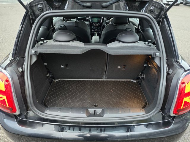 2021 MINI Electric Hatch - Photo 11
