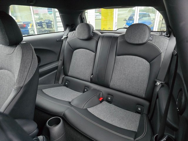 2021 MINI Electric Hatch - Photo 10