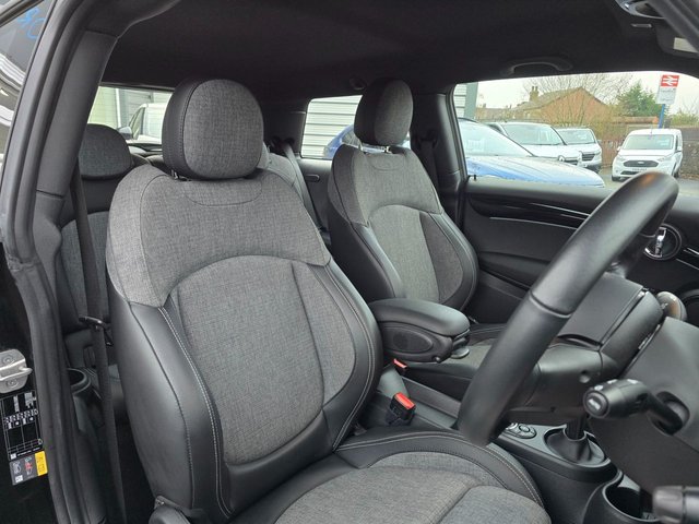 2021 MINI Electric Hatch - Photo 5