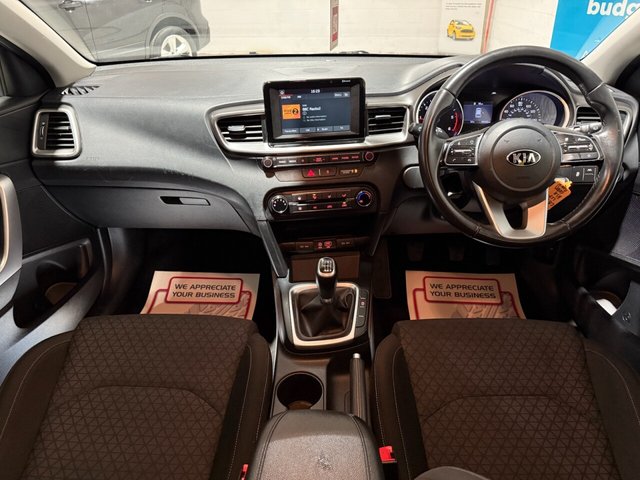 2019 KIA CEED 1.6 CRDi ECO 2 Hatchback 5dr Diesel Manual Euro 6 (s/s) (114 bhp) - Photo 4