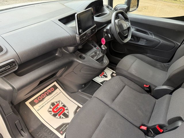 2021 PEUGEOT PARTNER - Photo 10