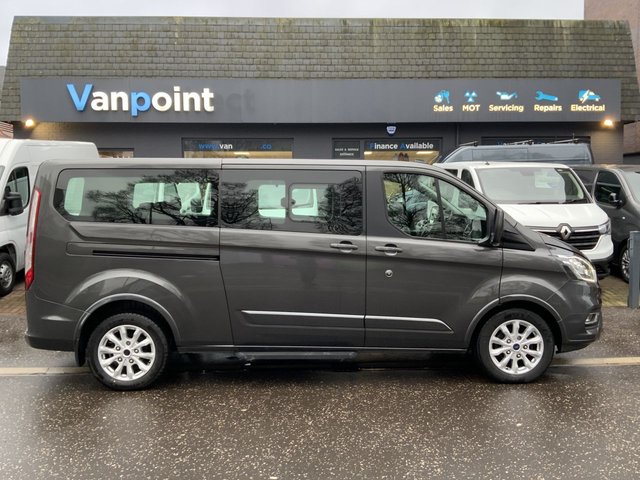 2022 Ford Tourneo Custom 2L Titanium 5dr - Photo 7