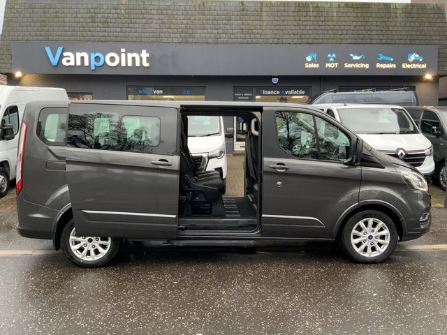 2022 Ford Tourneo Custom 2L Titanium 5dr - Photo 8