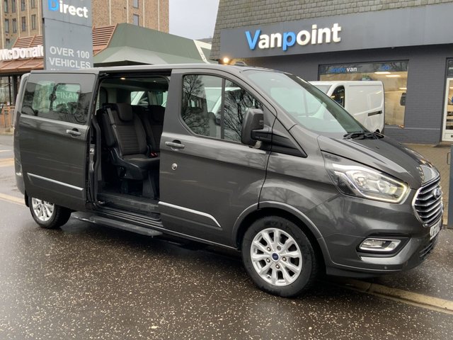 2022 Ford Tourneo Custom 2L Titanium 5dr - Photo 9