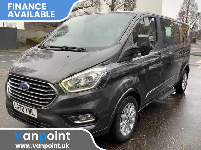2022 Ford Tourneo Custom 2L Titanium 5dr - Photo 3