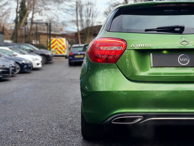 2017 MERCEDES-BENZ A-CLASS 1.5 A180d Sport (Executive) Hatchback 5dr Diesel 7G-DCT Euro 6 (s/s) (109 ps) - Photo 9