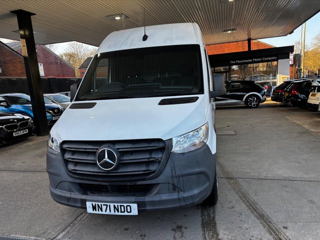 Mercedes-Benz eSprinter 55kWh Progressive Auto FWD L2 H2 5dr 20kW Charger - Photo 6