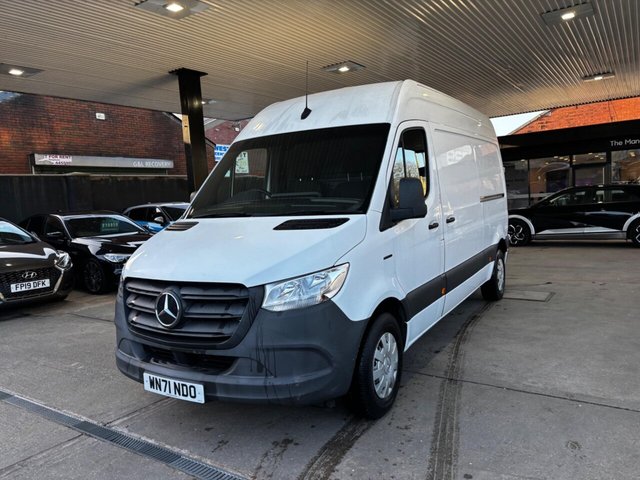 Mercedes-Benz eSprinter 55kWh Progressive Auto FWD L2 H2 5dr 20kW Charger - Photo 7