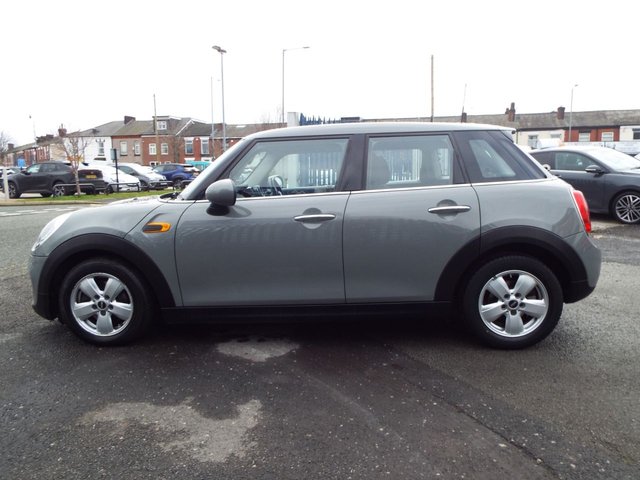 2017 MINI HATCH 1.5 Cooper D Hatchback 5dr Diesel Manual Euro 6 (s/s) (116 ps) - Photo 4